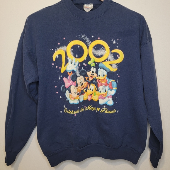 Disney Sweaters - Disney World Crewneck Sweatshirt size L